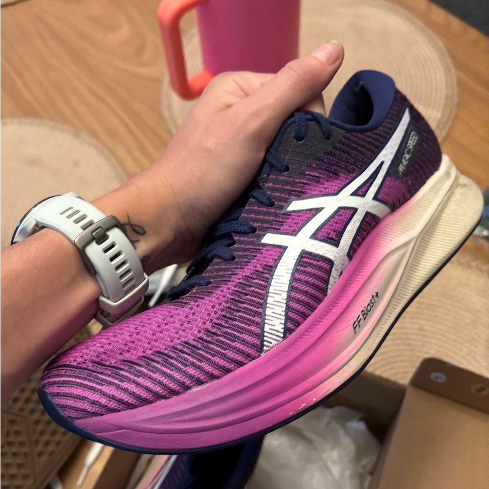 ASICS Magic Speed 2 Carbon Shoes Size 9